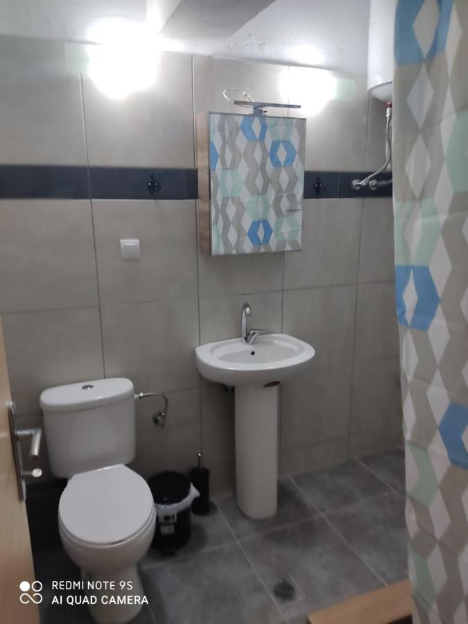 G M 2 Rooms Kentro In The Heart Of The City Larissa Exterior foto