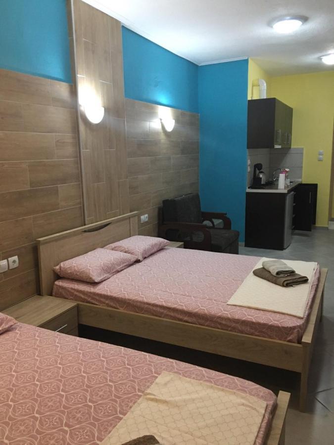G M 2 Rooms Kentro In The Heart Of The City Larissa Exterior foto